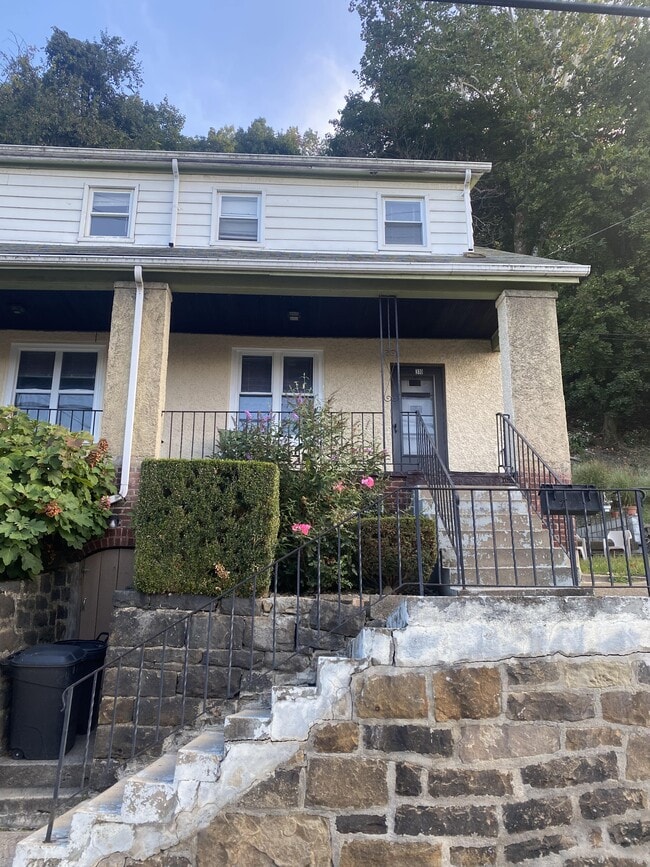 Building Photo - 310 Beaver St