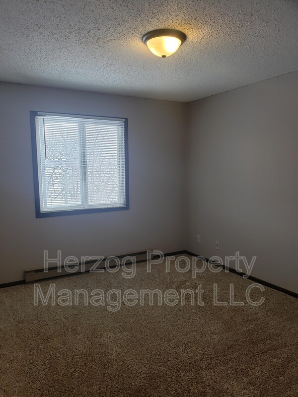 Foto del edificio - 304 Kenwood Dr