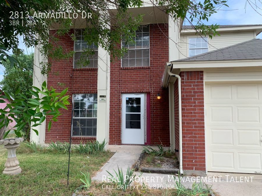 Primary Photo - 2813 Armadillo Dr
