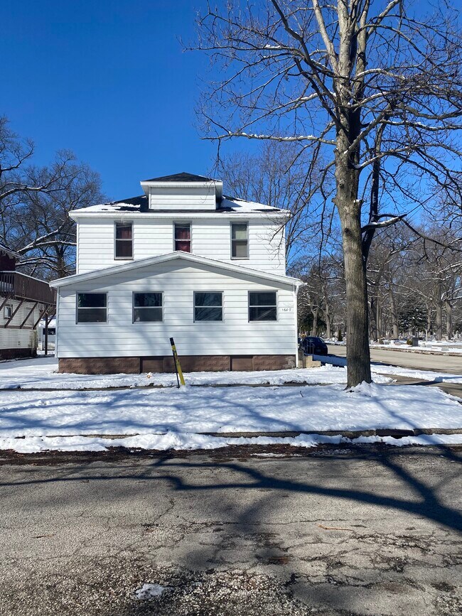Building Photo - 1607 Elwood St