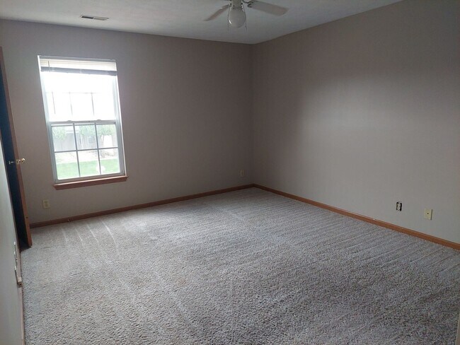 Foto del edificio - 3280 Hopkins Ct