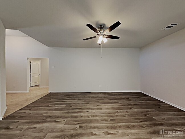 Building Photo - 840 Watson Wy