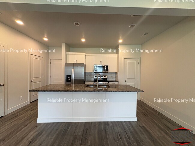 Foto del edificio - 140 S Emery Ln