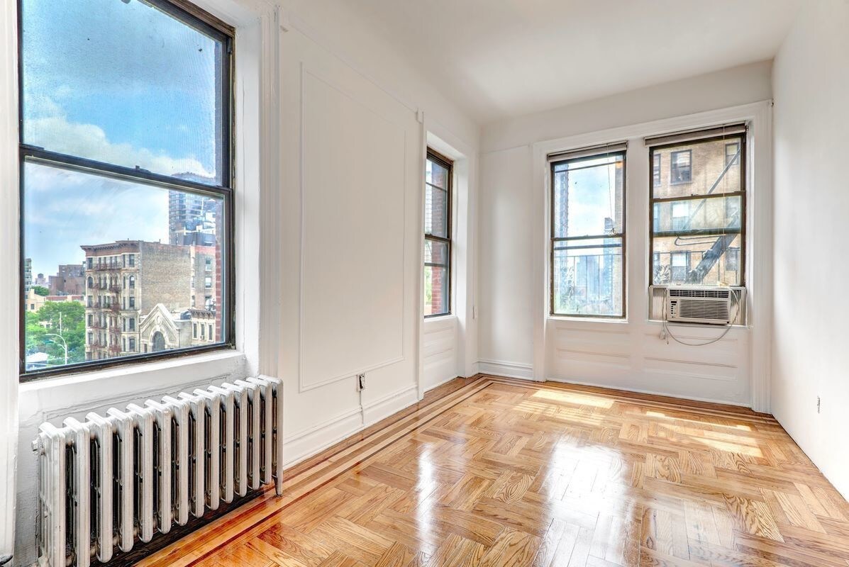 Bedroom - 138 E 94th St