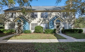 Building Photo - 13700 Richmond Park Dr N
