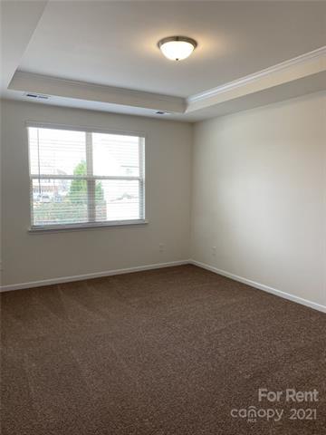 Foto del edificio - 6122 Hampstead Pond Ln