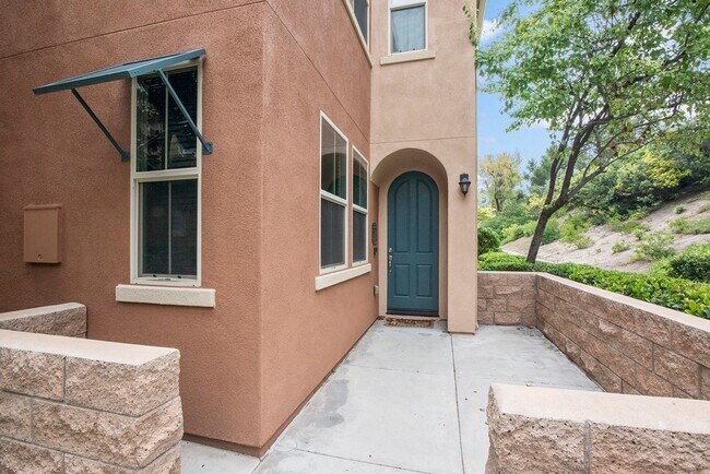 Building Photo - 3 br, 3.5 bath House - 1862 Hazel Ct Unit 7