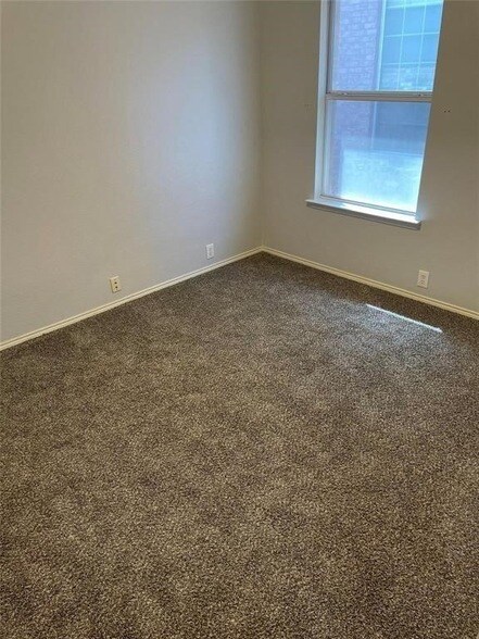 Foto del edificio - 4624 Matthew Dr