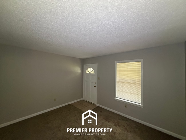 Photo - 7149 Tulip Trail Dr House