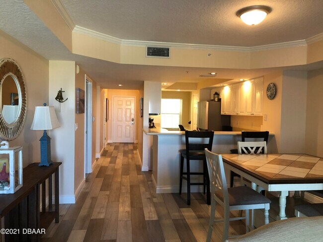Foto del edificio - 4650 Links Village Dr