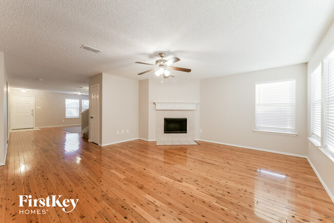 Building Photo - 2444 Big Spring Dr