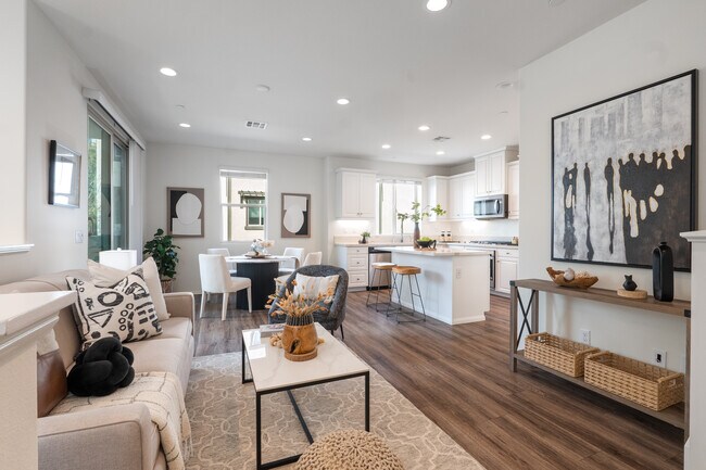 Foto del edificio - 2325 Verano Way