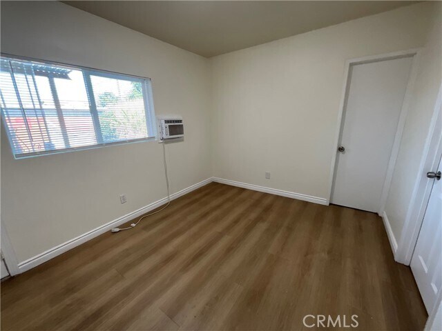 Foto del edificio - 11111 Wildflower Rd