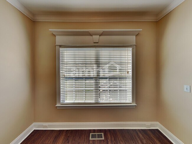 Foto del edificio - 636 Osborne Ln