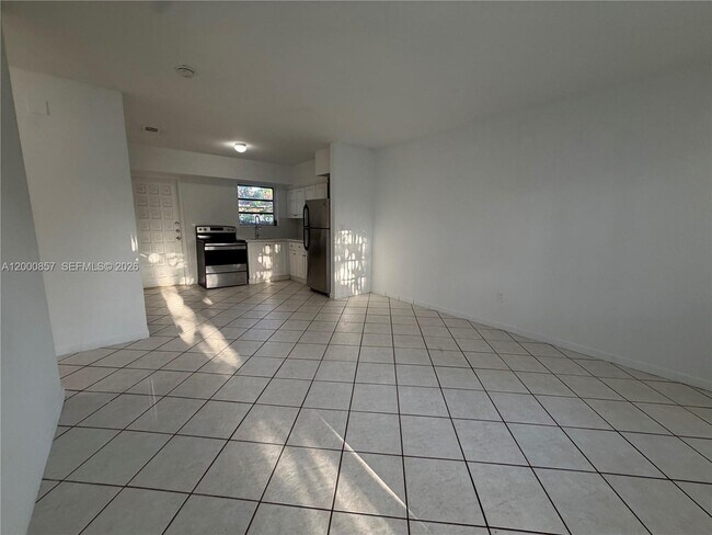 Foto del edificio - 3828 SW 29th St
