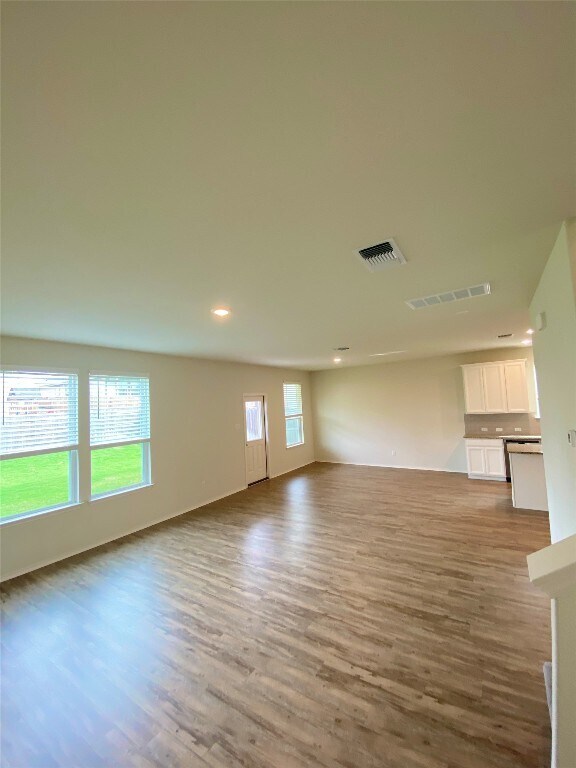 Foto del edificio - 541 Summer Pointe