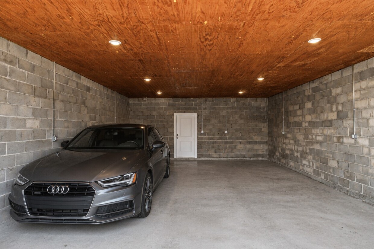 Foto del edificio - 5623 Eskridge St