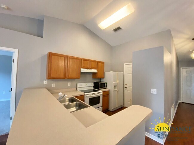 Foto del edificio - Lovely 4 Bedroom Home in Ridgecrest Subdiv...