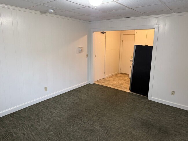 Building Photo - 5 Storer St