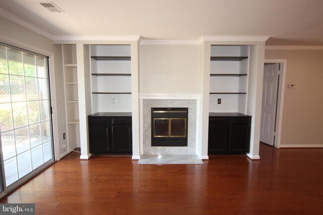 Building Photo - 12288 Wadsworth Way