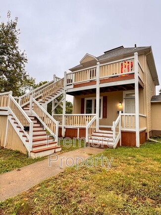 Building Photo - 422 S Hocker Ave