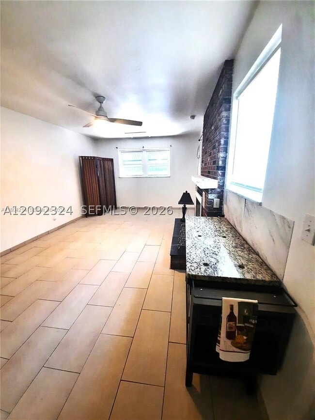 Building Photo - 3838 NE Melba Dr