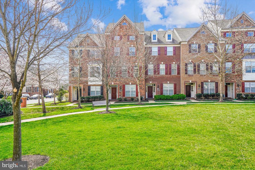Foto principal - 43212 Wild River Square