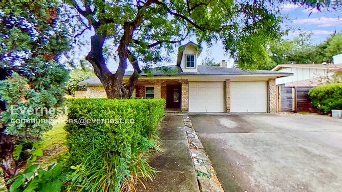 Foto principal - 2701 Deeringhill Dr