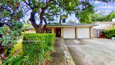 Building Photo - 2701 Deeringhill Dr