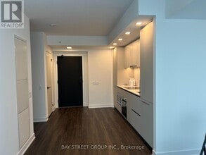 Building Photo - 609 Sherbourne St