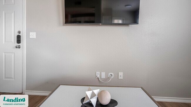 Foto del edificio - 7027 Farm-To-Market Rd 78