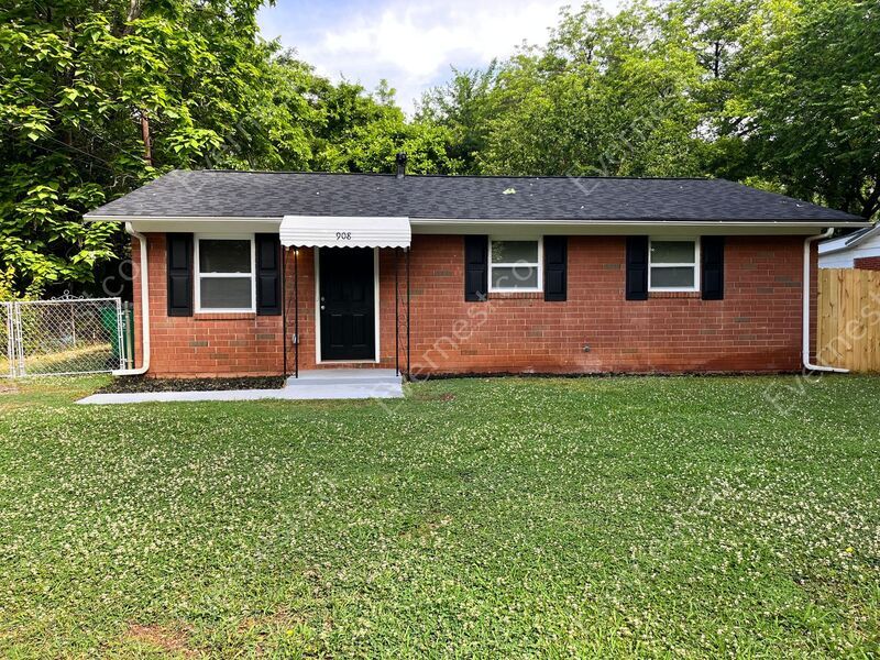 Foto principal - 908 Lewiston Ave