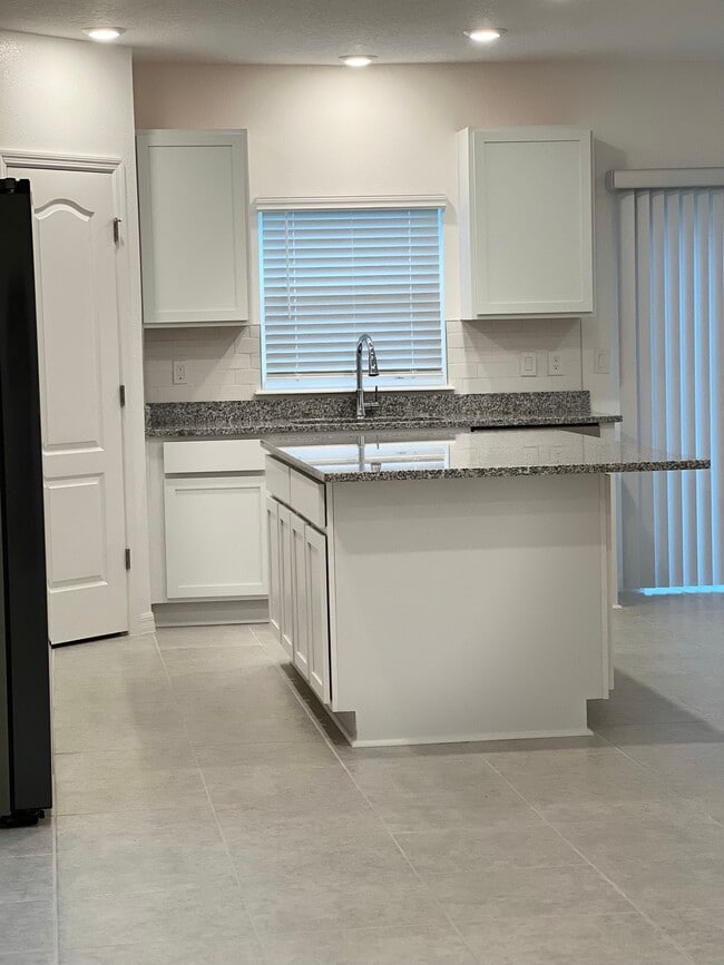 Foto del edificio - 3196 Penny Cove Ln