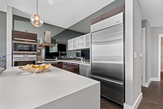 Foto del edificio - 2020 N Bayshore Dr