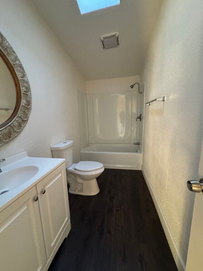 Foto del edificio - New Rental Home