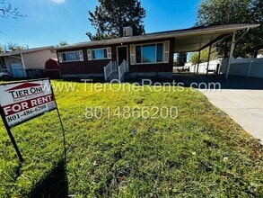 Building Photo - 942 E Sego Lily Dr