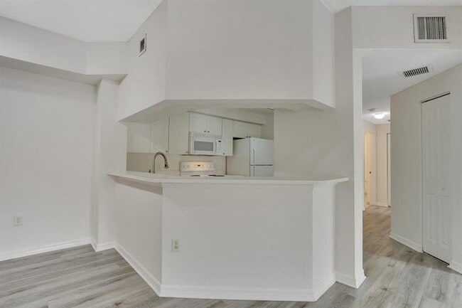 Building Photo - 2725 Anzio Ct