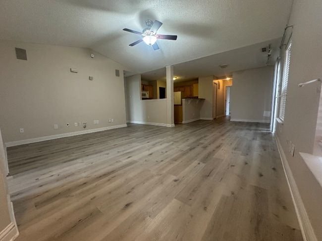 Foto del edificio - 12805 Courage Crossing