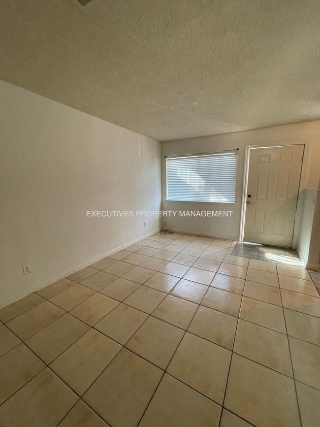 Building Photo - 6912 Hall Blvd