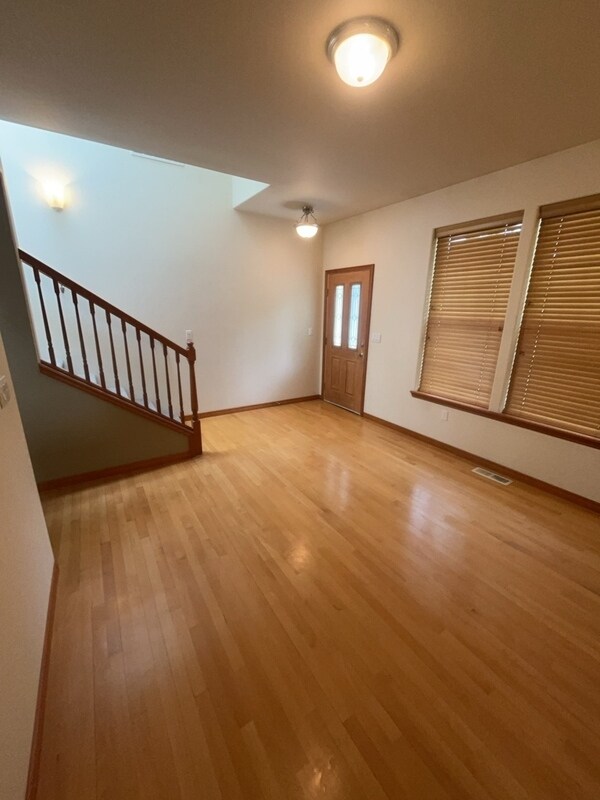 Foto del edificio - 606 Darby Dr