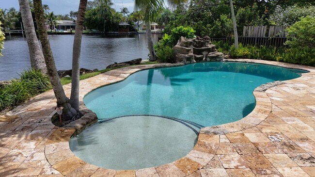 Photo - 1925 Coral Gardens Dr House