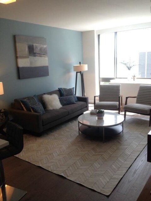 Foto principal - 139 E 29th St