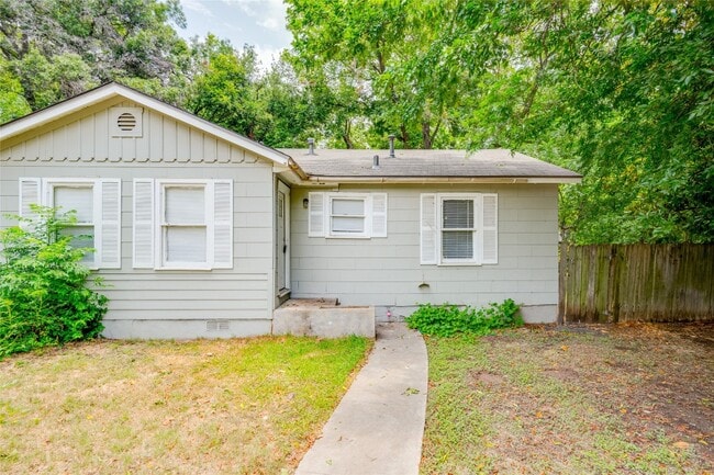 Building Photo - 1012 Barbara Dr