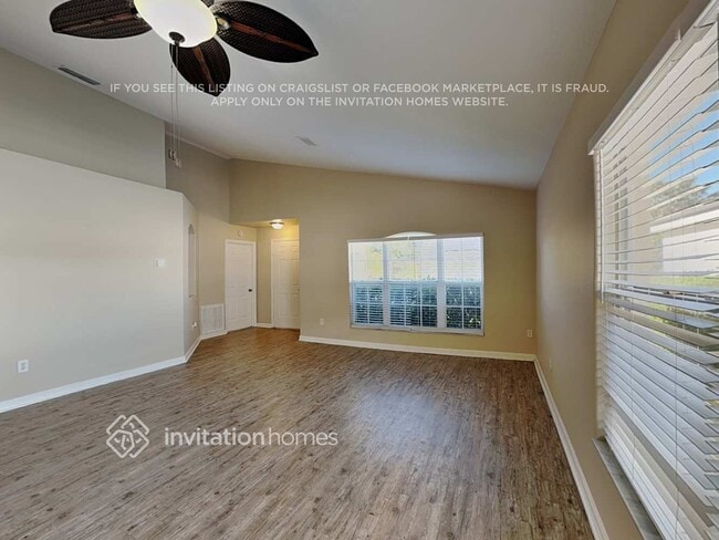 Building Photo - 2825 Falcon Crest Pl