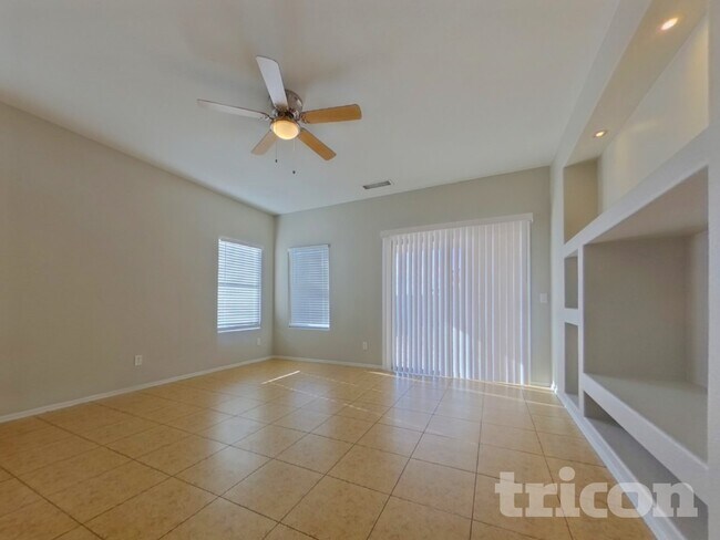 Foto del edificio - 83 5th Ave W