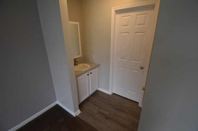 Building Photo - 53 Buttonbush Court