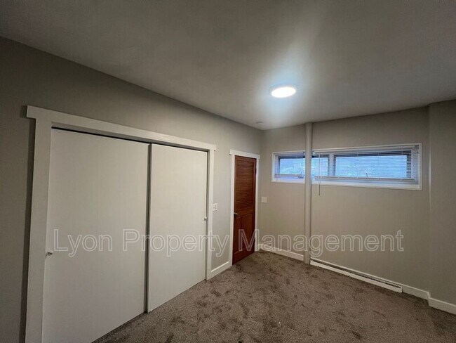 Building Photo - 65 Farnum Pike