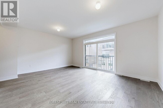 Building Photo - 220 Tennant Cir