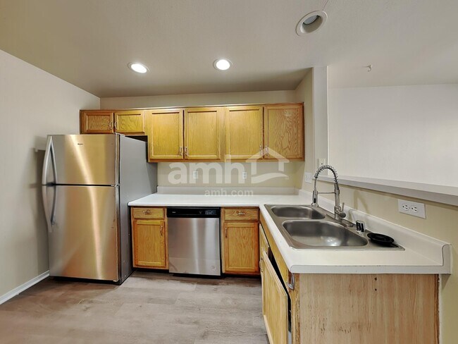 Foto del edificio - 8225 Diamond Star Ct