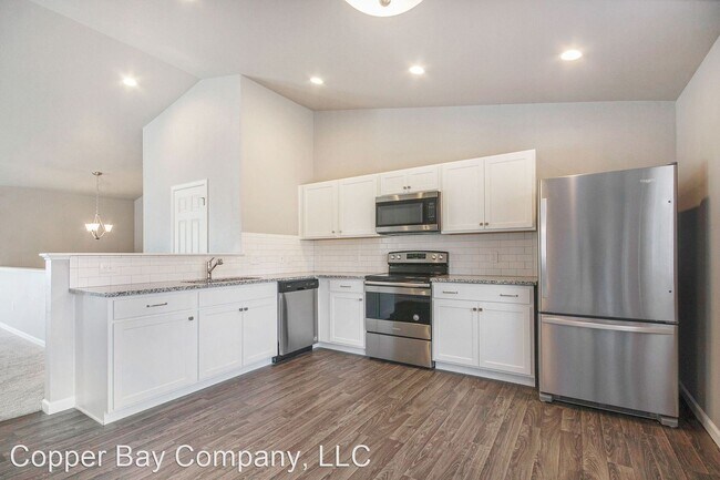Building Photo - 4 br, 2 bath House - 5233 Bittersweet Drive